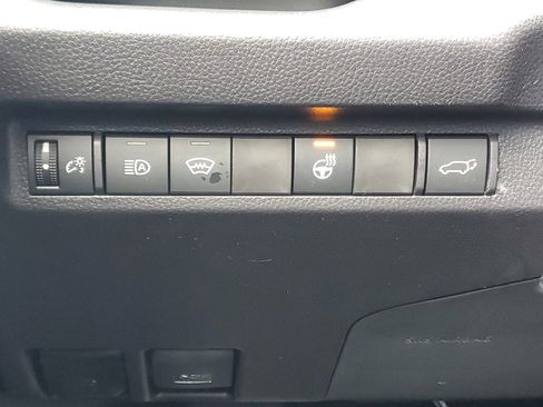 New 2025 Toyota RAV4 XLE image 34