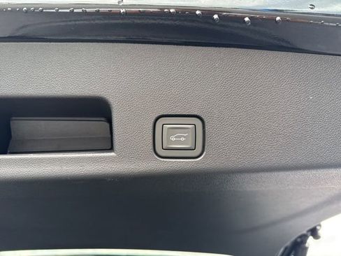New 2026 Chevrolet Traverse LT w/ LPO, Floor Liner Package FWD image 44