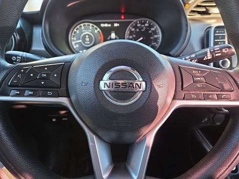 Used 2020 Nissan Kicks SV w/ Exterior Package image 16