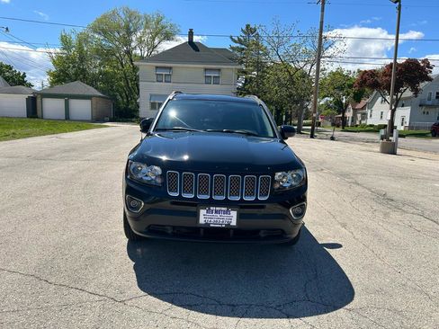 Used 2017 Jeep Compass High Altitude AWD/4WD image 2