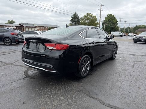 Used 2016 Chrysler 200 Limited FWD image 7