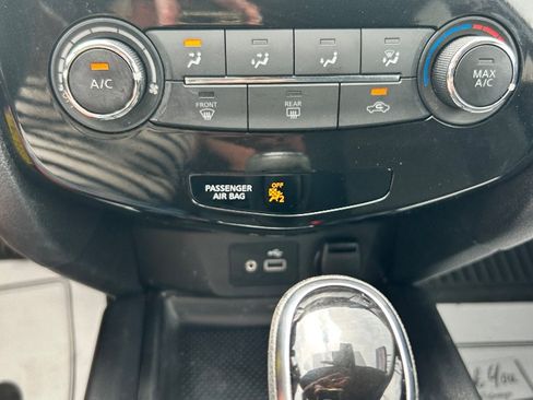 Used 2019 Nissan Rogue S w/ Special Edition Package AWD/4WD image 16