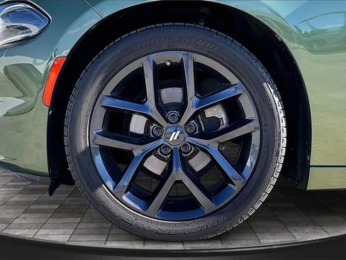 Used 2022 Dodge Charger SXT w/ Blacktop Package image 10