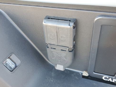 New 2025 GMC Sierra 1500 Elevation w/ Preferred Package image 9