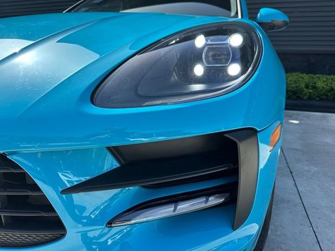 Certified 2020 Porsche Macan AWD/4WD image 9
