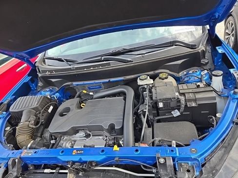 Used 2024 Chevrolet Equinox LS w/ LS Convenience Package image 9