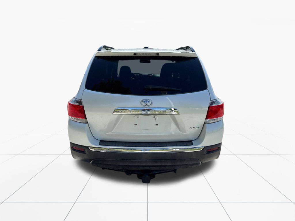Used 2012 Toyota Highlander 4WD w/ Tech Pkg image 7
