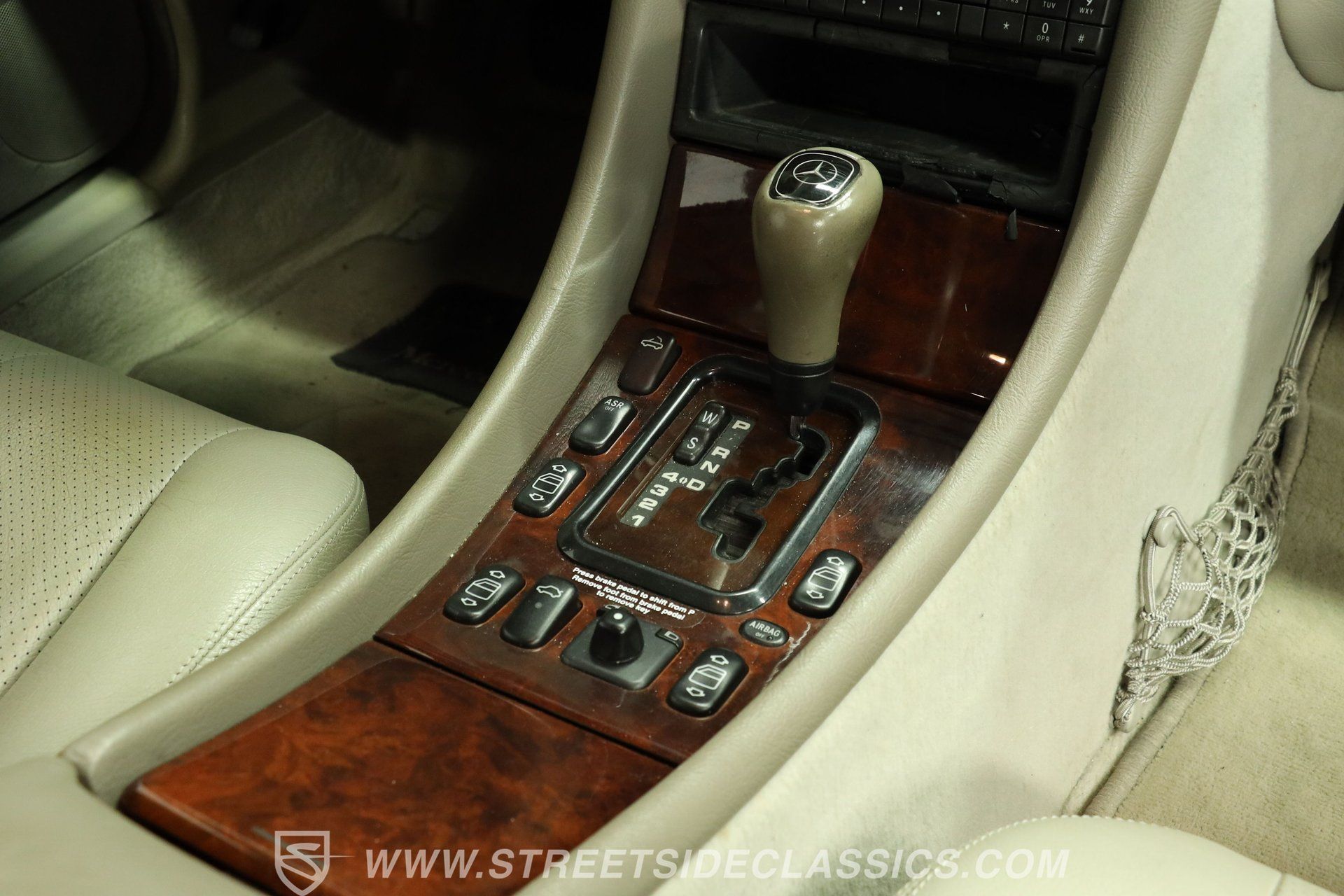 Used 1999 Mercedes-Benz CLK 320 Cabriolet image 40