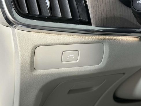 Used 2023 Volvo S90 B6 Plus w/ Protection Package Premier image 26