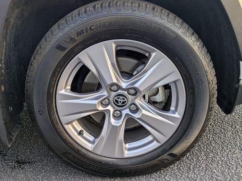 Certified 2024 Toyota RAV4 XLE w/ Convenience Package image 12