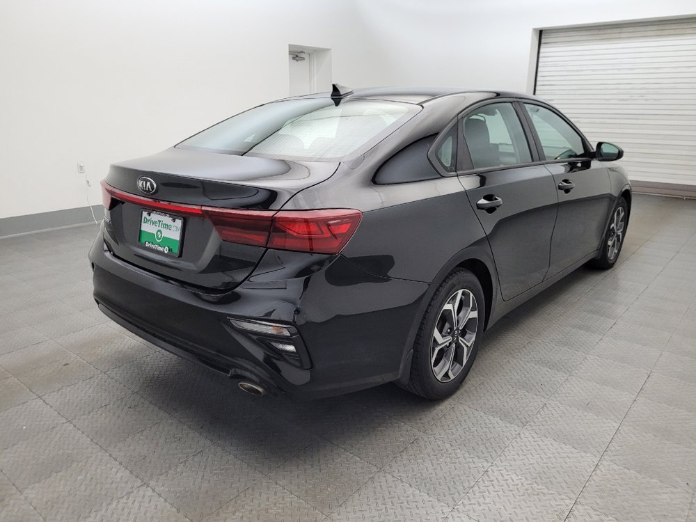 Used 2020 Kia Forte LXS FWD image 9