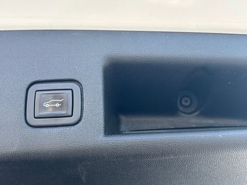 Used 2020 Chevrolet Equinox LT AWD/4WD image 11