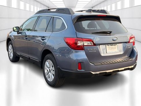 Used 2017 Subaru Outback 2.5i Premium AWD/4WD image 9