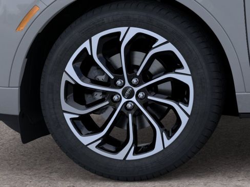 New 2026 Lincoln Nautilus Reserve AWD/4WD image 19