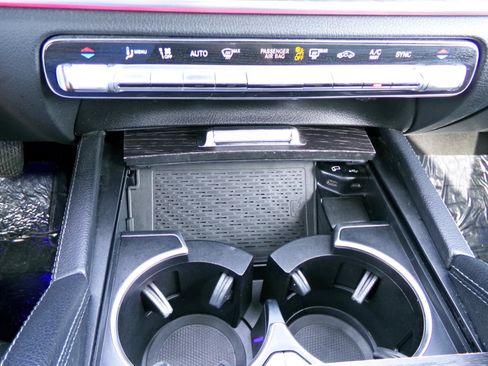 Used 2021 Mercedes-Benz GLS 450 4MATIC image 11