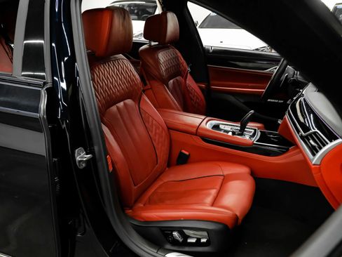 Used 2018 BMW M760i xDrive AWD/4WD image 43