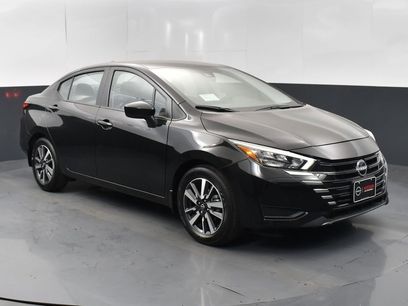New 2025 Nissan Versa SV w/ Trunk Package
