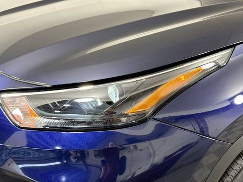 New 2026 Toyota Highlander XLE image 3