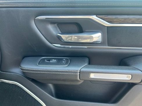 Used 2019 RAM 1500 Laramie AWD/4WD image 26