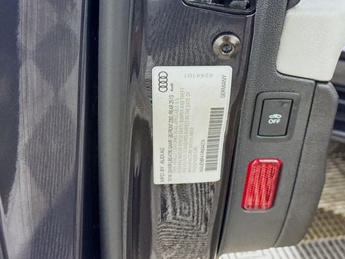 Used 2017 Audi A4 2.0T Premium Plus image 30