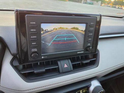 Used 2022 Toyota RAV4 XLE w/ Convenience Package AWD/4WD image 22