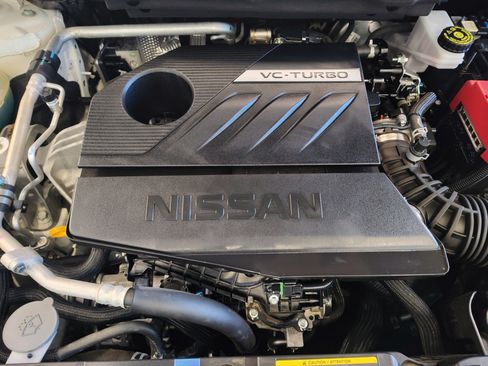 Used 2024 Nissan Rogue SL w/ SL Premium Package FWD image 32