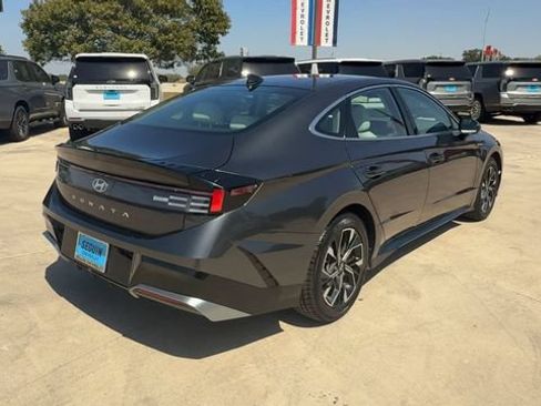 Used 2024 Hyundai Sonata SEL FWD image 8