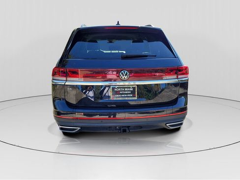 Used 2025 Volkswagen Atlas SE FWD image 7