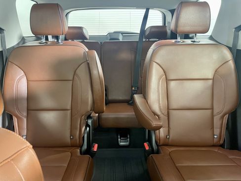 Used 2021 Chevrolet Traverse High Country w/ LPO, Floor Liner Package image 23