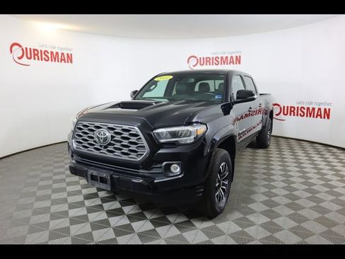 Used 2022 Toyota Tacoma TRD Sport w/ TRD Premium Sport Package image 3