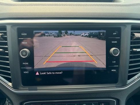 Used 2021 Volkswagen Atlas SE w/ Panoramic Sunroof Package AWD/4WD image 34