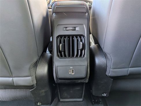 Certified 2024 Dodge Hornet R/T image 23