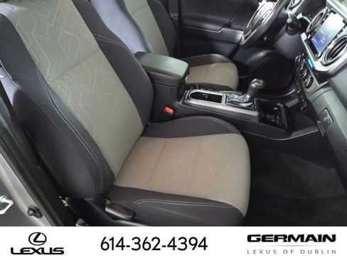 Used 2021 Toyota Tacoma TRD Sport w/ Technology Package AWD/4WD image 28