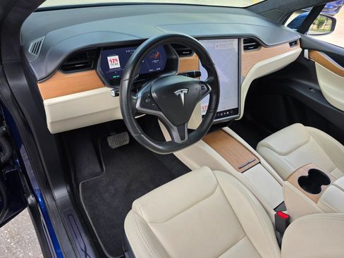 Used 2020 Tesla Model X Long Range AWD/4WD image 17