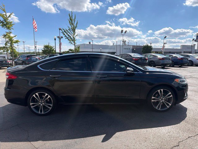 Used 2019 Ford Fusion Titanium FWD image 8