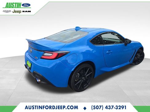 Used 2024 Toyota GR86 Premium image 5