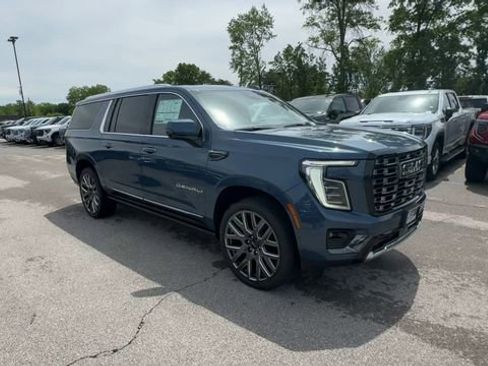 New 2026 GMC Yukon XL Denali Ultimate AWD/4WD image 2