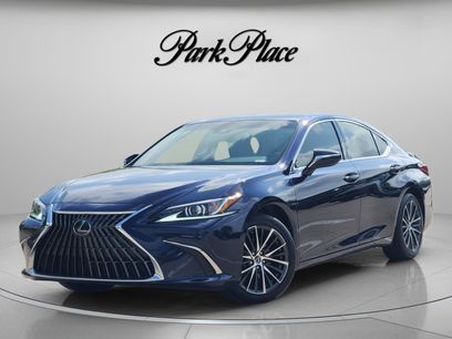 Used 2025 Lexus ES 300h w/ Premium Package