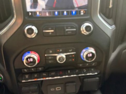 Used 2021 GMC Sierra 2500 Denali w/ Denali Ultimate Package AWD/4WD image 14