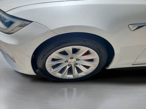 Used 2019 Tesla Model S Performance AWD/4WD image 24