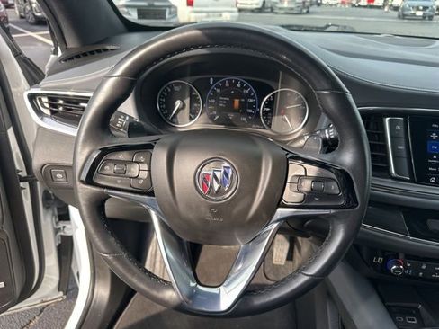 Used 2024 Buick Enclave Premium image 15