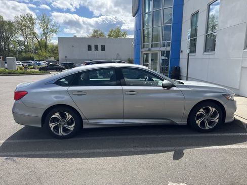 Used 2019 Honda Accord EX image 12