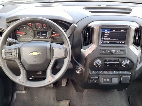 Used 2025 Chevrolet Silverado 2500 Custom w/ Custom Value Package image 25