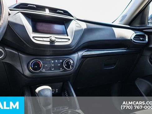 Used 2023 Chevrolet TrailBlazer LT AWD/4WD image 35