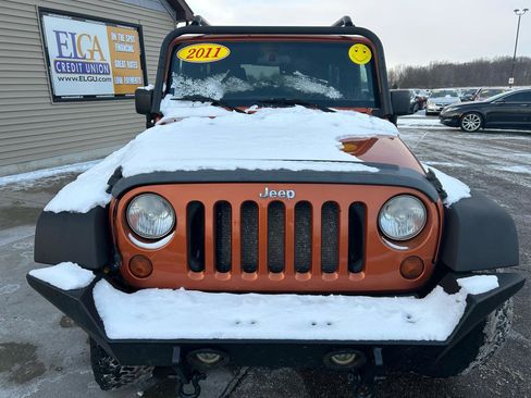 Used 2011 Jeep Wrangler Unlimited Sport w/ Dual Top Group image 2