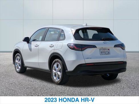 Certified 2023 Honda HR-V LX image 9