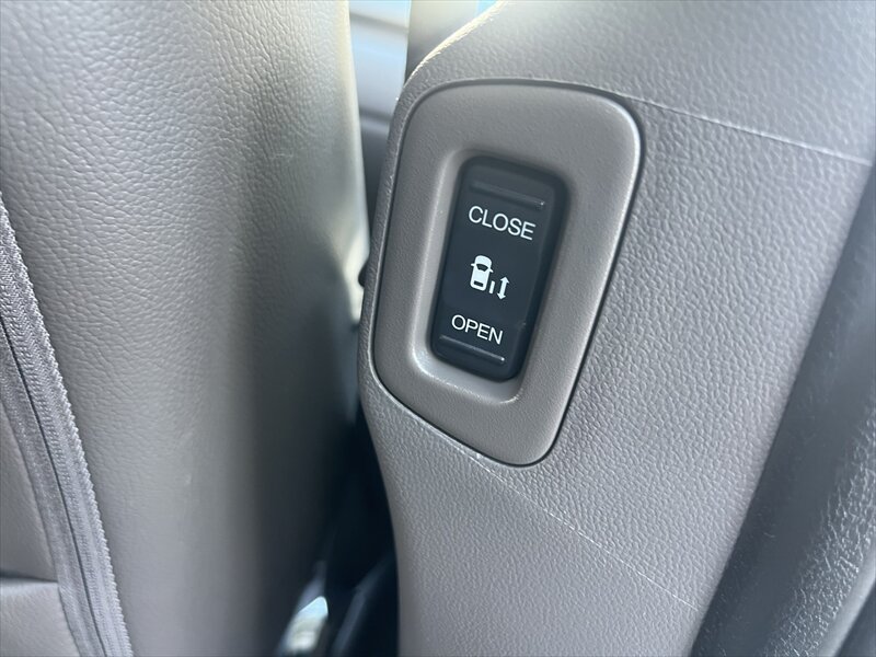 Used 2017 Honda Odyssey EX-L image 21