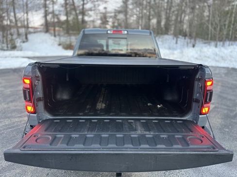 Used 2021 RAM 1500 Big Horn w/ Built-to-serve Edition image 22