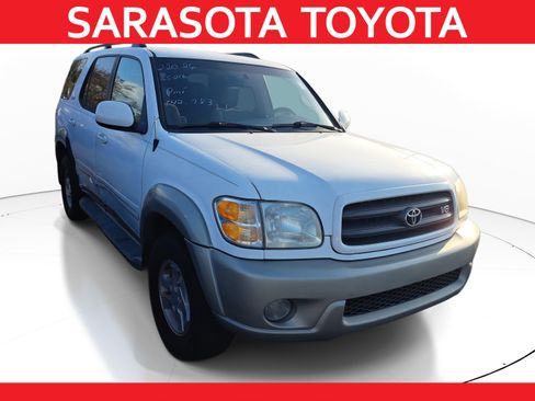 Used 2004 Toyota Sequoia SR5 image 1