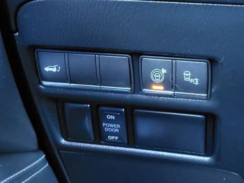 Used 2016 INFINITI QX80 4WD w/ Deluxe Technology Package image 29